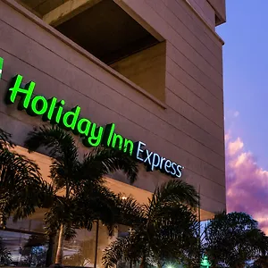 Hotel Holiday Express Manga, An Ihg, Cartagena